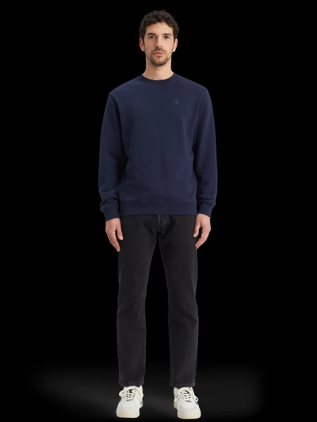 Fashion Essential - LOGO SWEATSHIRT Sweatshirts & Hoodies|Essentials