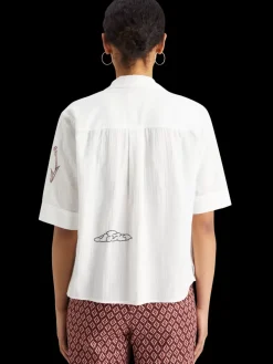New Ss shirt with embroidery Women Tops & T-shirts