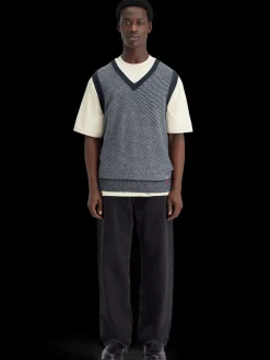 Clearance V-neck vest special stitch Knitwear