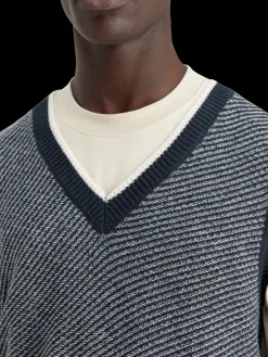 Clearance V-neck vest special stitch Knitwear